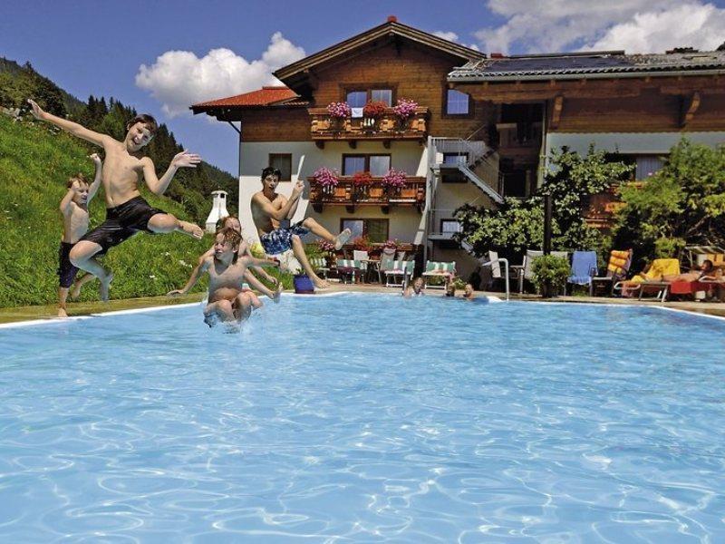 Ferienhaus And Reiterhof Poettler Flachau Dış mekan fotoğraf